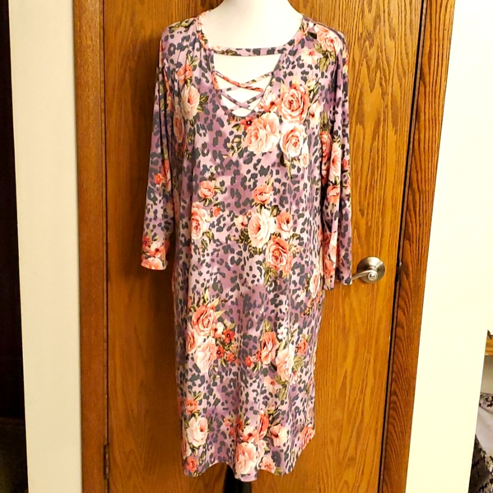 Honeyme Curvy XL Animal Print & Floral  3/4 Sleeve Dress CRISS CROSS Neck XL